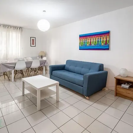 Avec Piscine, Clim, Wifi, Parking